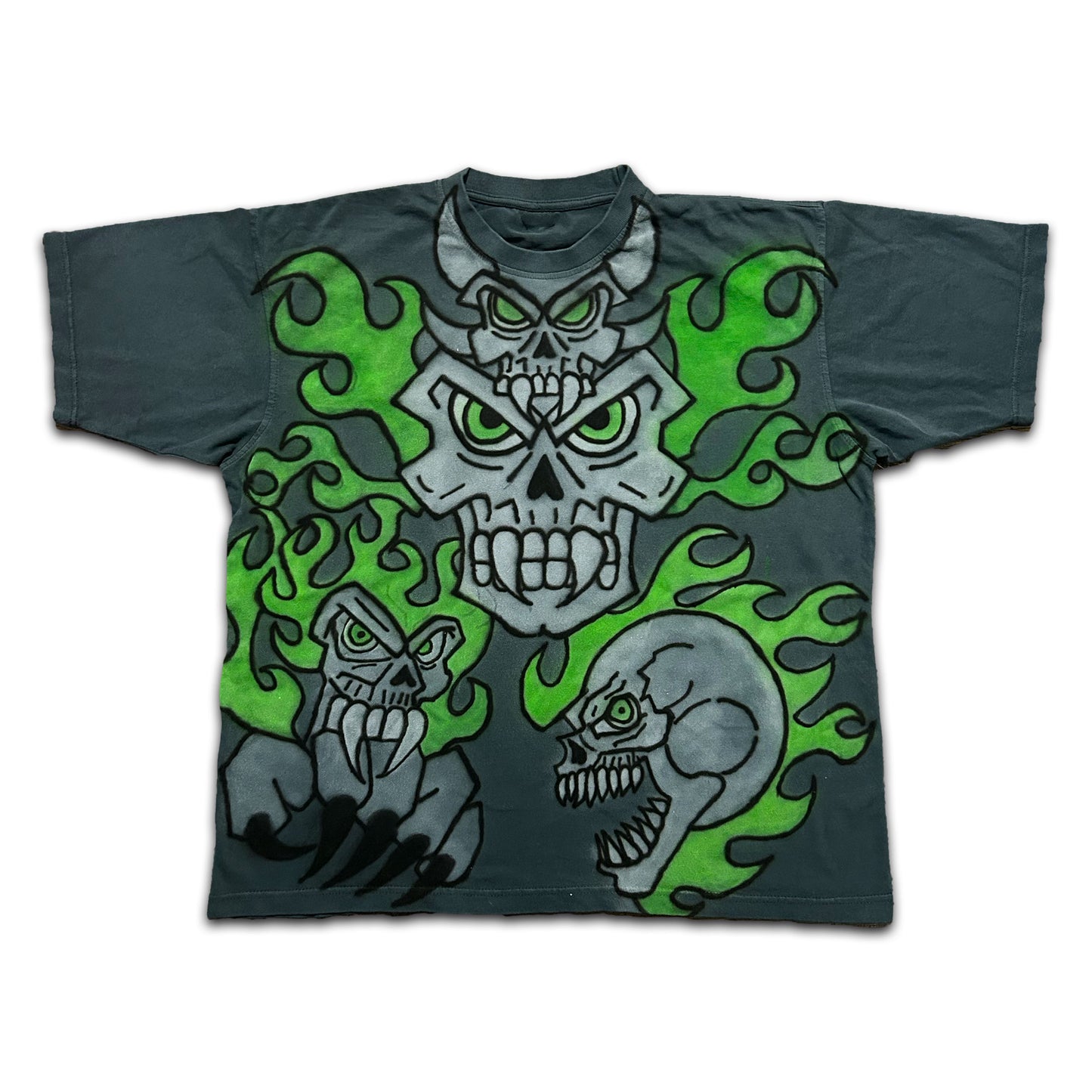 "Green Flames SKull" Airbrush HEAVYWEIGHT Tee (XL)